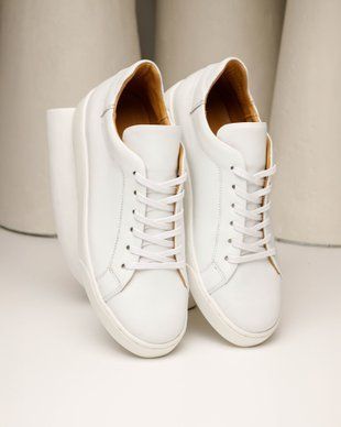 Чоловічі кеди: &laquo;White Essential&raquo; 1041 фото